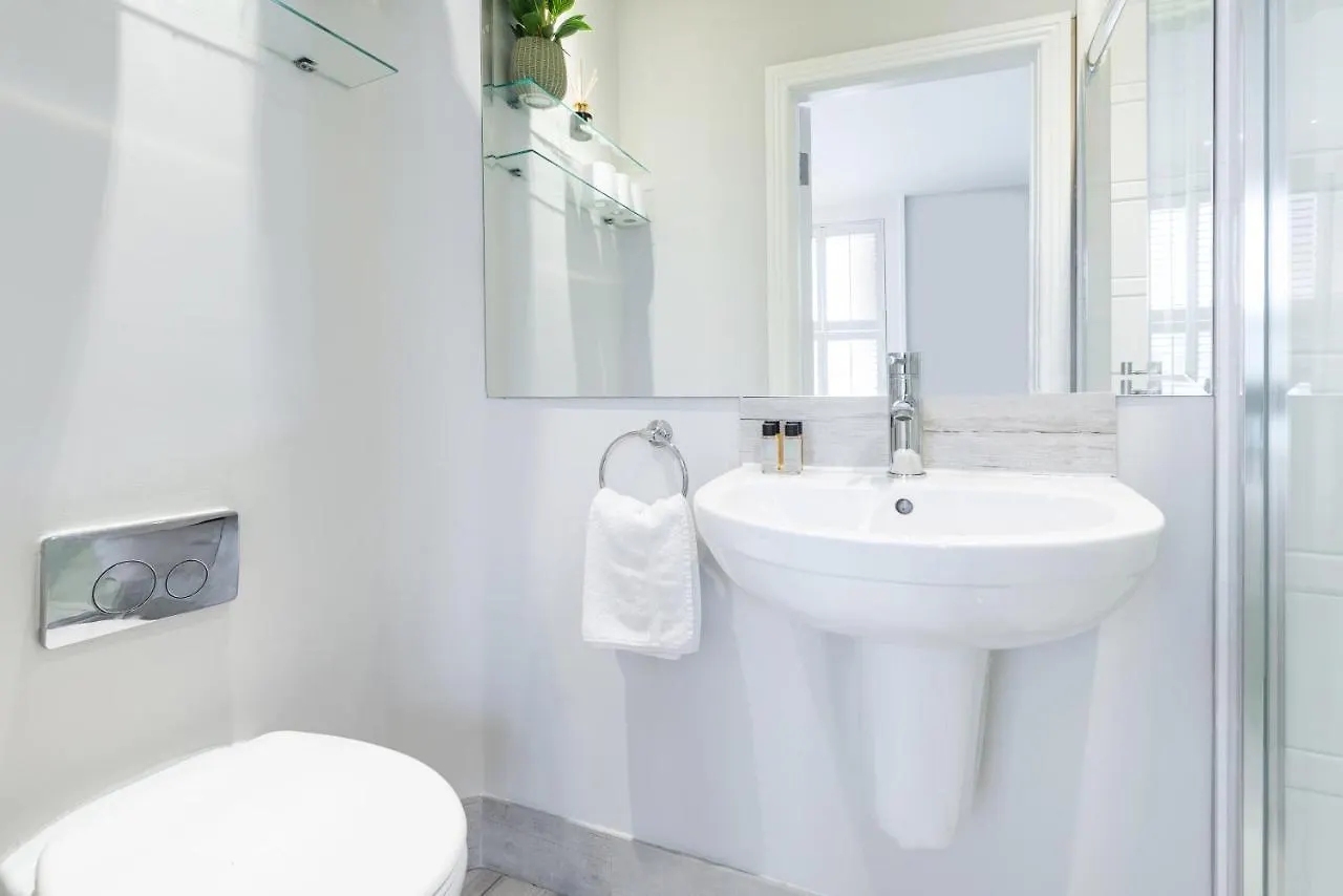 Albert Place Rooms Dublin 0*,  Irsko
